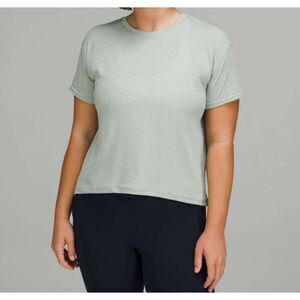 Lululemon Train to Be Seamless Short Sleeve T-Shirt Ripple Wave Silver Blue / De
